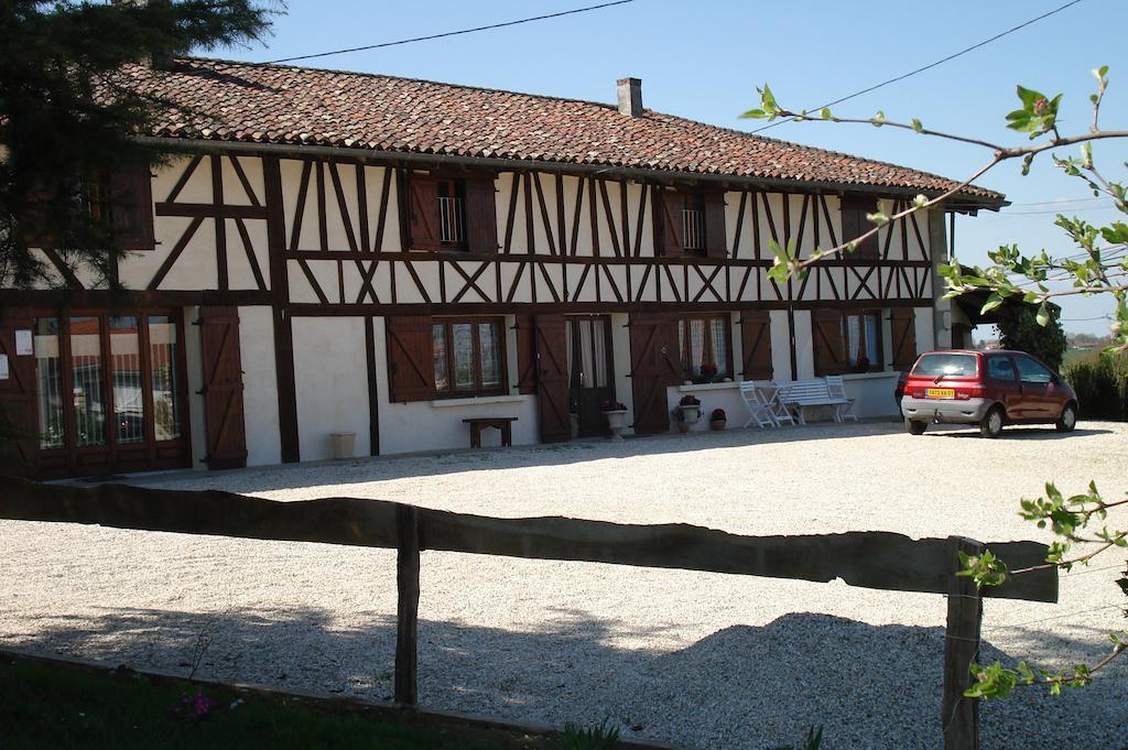 La Croix De Bois Bed and Breakfast Jayat Exterior foto